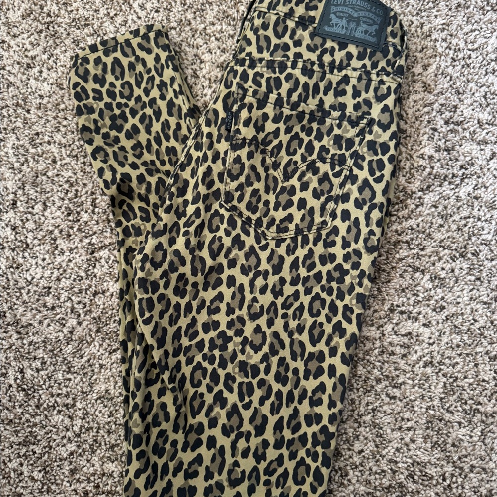 Levi’s Leopard Print Skinny Jeans